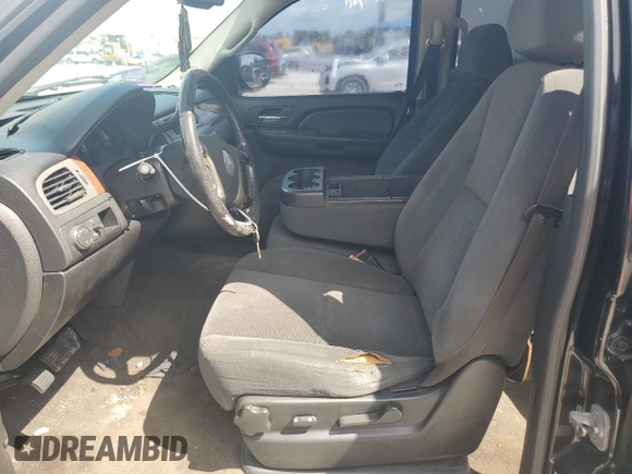 2008 GMC Yukon SLE w/3SA with VIN 1GKFC13C68R151353, listed as a Copart auction lot 70249094 with 260,279 mi miles and Clean Title. Bid and sale history available at carsss.com. Image 7.