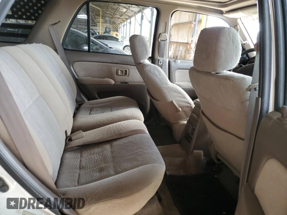 2000 Toyota 4Runner SR5 z VIN JT3GN86R9Y0169700, wystawiony jako Copart lot #56574135 z przebiegiem 197 734 mil mil oraz Szkoda całkowita • Salvage title. Historia ofert i sprzedaży dostępna na DreamBid. Obrazek 10.