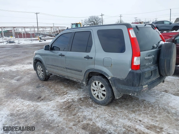 2005 Honda CR-V EX with VIN SHSRD77815U337505, listed as a IAAI auction lot 41441557 with 268,640 mi miles. Bid and sale history available at carsss.com. Image 3.