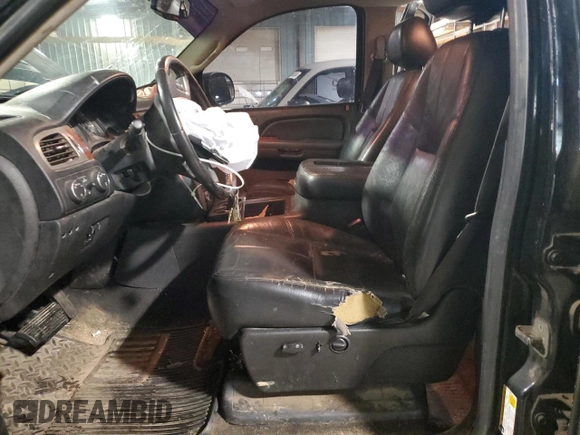 2012 GMC Sierra 2500HD SLT z VIN 1GT121C8XCF154111, wystawiony jako Copart lot #87094784 z przebiegiem 275 810 mil mil oraz Szkoda całkowita • Salvage title. Historia ofert i sprzedaży dostępna na DreamBid. Obrazek 7.