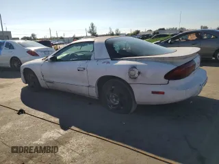 1994 Pontiac Firebird with VIN 2G2FS22S6R2226302, listed as a Copart auction lot 46945885 with 179,987 mi miles and Salvage Title. Bid and sale history available at carsss.com. Image 2.