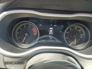 2017 Jeep Cherokee Overland z VIN 1C4PJMJS4HW550975, wystawiony jako Copart lot #61212885 z przebiegiem 60 786 mil mil oraz Szkoda całkowita • Salvage title. Historia ofert i sprzedaży dostępna na DreamBid. Obrazek 9.
