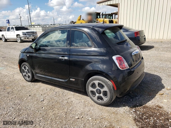 2017 FIAT 500e with VIN 3C3CFFGE2HT547869, listed as a Copart auction lot 71038994 with 17,988 mi miles and Salvage Title. Bid and sale history available at carsss.com. Image 2.