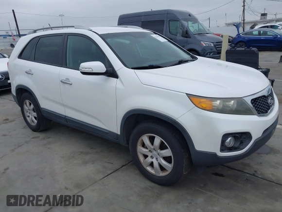 2011 Kia Sorento LX with VIN 5XYKT4A10BG170581, listed as a IAAI auction lot 42164145 with Not Provided miles and . Bid and sale history available at carsss.com. Image 1.