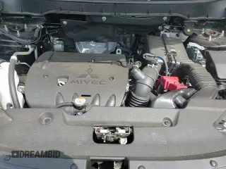 2024 Mitsubishi Outlander S with VIN JA4ARUAU0RU025127, listed as a Copart auction lot 64452755 with 7,832 mi miles and Non repairable. Bid and sale history available at DreamBid. Image 16.