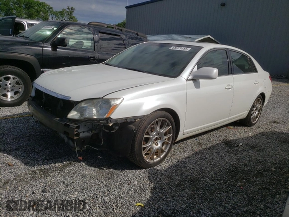 2007 Toyota Avalon XL z VIN 4T1BK36B67U251181, wystawiony jako Copart lot #58021485 z przebiegiem 166 367 mil mil oraz Szkoda całkowita • Salvage title. Historia ofert i sprzedaży dostępna na DreamBid. Obrazek 1.