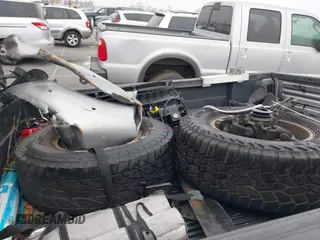 2003 Toyota Tundra SR5 with VIN 5TBBT44113S350273, listed as a IAAI auction lot 40482066 with 219,831 mi miles and . Bid and sale history available at DreamBid. Image 12.