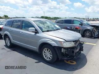 2017 Dodge Journey SXT z VIN 3C4PDCBG1HT537702, wystawiony jako IAAI lot #42337021 z przebiegiem 77 970 mil mil oraz . Historia ofert i sprzedaży dostępna na DreamBid. Obrazek 1.