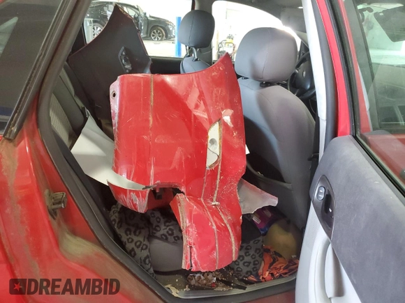 2007 Ford Focus S z VIN 1FAFP34N17W232021, wystawiony jako Copart lot #59553335 z przebiegiem 172 576 mil mil oraz Czysty tytuł • Clean title. Historia ofert i sprzedaży dostępna na DreamBid. Obrazek 10.