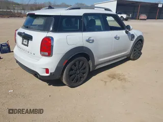 2019 MINI Countryman Cooper S с VIN WMZYT5C53K3G93102, выставлен на аукционе IAAI как лот 41703882 с пробегом 71 581 миль миль и . История ставок и продаж доступна на DreamBid. Изображение 4.