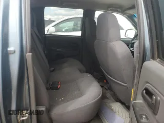 2006 Chevrolet Colorado 1LT z VIN 1GCCS138468130517, wystawiony jako Copart lot #58577815 z przebiegiem 152 008 mil mil oraz Szkoda całkowita • Salvage title. Historia ofert i sprzedaży dostępna na DreamBid. Obrazek 10.
