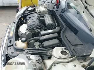 2010 MINI Hardtop with VIN WMWMF3C59ATZ24989, listed as a IAAI auction lot 41815964 with 105,685 mi miles and . Bid and sale history available at DreamBid. Image 12.