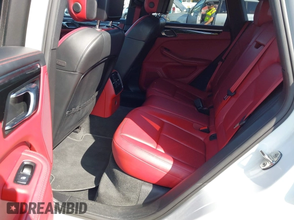 2017 Porsche Macan S with VIN WP1AB2A52HLB18936, listed as a IAAI auction lot 42550970 with 81,514 mi miles and . Bid and sale history available at DreamBid. Image 8.