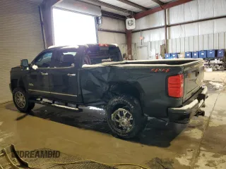 2019 Chevrolet Silverado 3500HD High Country with VIN 1GC4KYEYXKF209724, listed as a Copart auction lot 88151605 with 126,361 mi miles and Salvage Title. Bid and sale history available at carsss.com. Image 2.