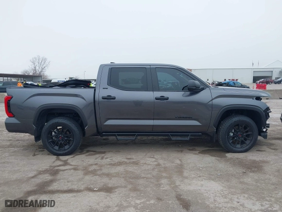 2025 Toyota Tundra 4WD SR with VIN 5TFLA5DB0SX255714, listed as a IAAI auction lot 41530467 with 1,396 mi miles. Bid and sale history available at carsss.com. Image 14.