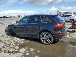 2014 Audi SQ5 Premium Plus z VIN WA1CGAFP3EA052852, wystawiony jako Copart lot #49169825 z przebiegiem 239 543 mil mil oraz Szkoda całkowita • Salvage title. Historia ofert i sprzedaży dostępna na DreamBid. Obrazek 2.