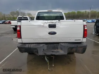 2008 Ford Super Duty F-350 SRW XL with VIN 1FTSF30518EA74725, listed as a Copart auction lot 52638005 with 203,625 mi miles and Clean Title. Bid and sale history available at carsss.com. Image 6.