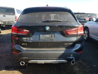 2020 BMW X1 xDrive28i with VIN WBXJG9C01L5R68795, listed as a Copart auction lot 68192462 with 15,925 mi miles. Bid and sale history available at carsss.com. Image 6.