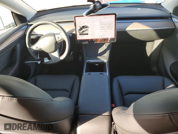 2025 Tesla Model Y Long Range with VIN 7SAYGDEDXSF228371, listed as a Copart auction lot 43925575 with 2,848 mi miles and Salvage Title. Bid and sale history available at DreamBid. Image 8.