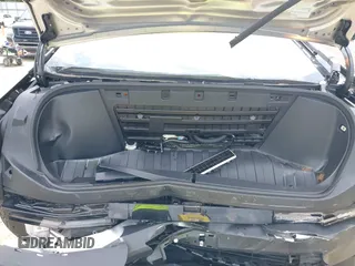 2024 Tesla Cybertruck z VIN 7G2CEHED5RA039734, wystawiony jako IAAI lot #42244205 z przebiegiem 8 443 mil mil oraz . Historia ofert i sprzedaży dostępna na DreamBid. Obrazek 10.