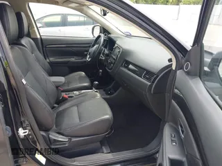 2016 Mitsubishi Outlander GT with VIN JA4JZ4AX3GZ049349, listed as a IAAI auction lot 42476820 with 92,098 mi miles and . Bid and sale history available at DreamBid. Image 5.