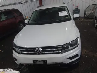 2021 Volkswagen Tiguan S with VIN 3VV1B7AX6MM081755, listed as a IAAI auction lot 41864918 with 40,406 mi miles. Bid and sale history available at carsss.com. Image 12.