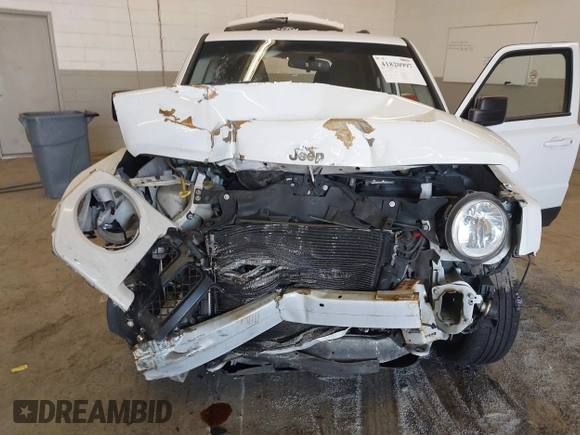 2015 Jeep Patriot High Altitude with VIN 1C4NJRFB6FD333031, listed as a IAAI auction lot 41820997 with 134,847 mi miles and . Bid and sale history available at carsss.com. Image 6.