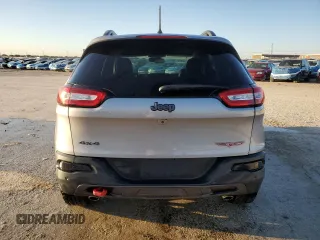2018 Jeep Cherokee Trailhawk with VIN 1C4PJMBX4JD598441, listed as a Copart auction lot 48674665 with 71,683 mi miles and Clean Title. Bid and sale history available at DreamBid. Image 6.