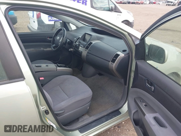 2008 Toyota Prius with VIN JTDKB20U383360732, listed as a IAAI auction lot 42097354 with 260,220 mi miles. Bid and sale history available at carsss.com. Image 5.
