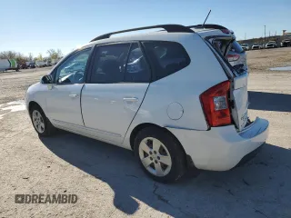 2009 Kia Rondo LX Base with VIN KNAFG528197222070, listed as a Copart auction lot 79863504 with 181,878 mi miles and Salvage Title. Bid and sale history available at carsss.com. Image 2.