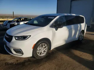 2024 Chrysler Pacifica Touring L with VIN 2C4RC1BG5RR106395, listed as a Copart auction lot 53098645 with 24,086 mi miles and Salvage Title. Bid and sale history available at DreamBid. Image 1.