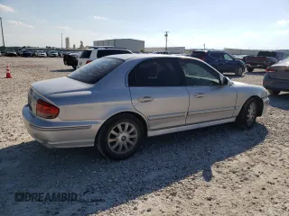 2004 Hyundai Sonata GLS with VIN KMHWF35H24A000585, listed as a Copart auction lot 59238264 with 119,864 mi miles and Salvage Title. Bid and sale history available at carsss.com. Image 3.