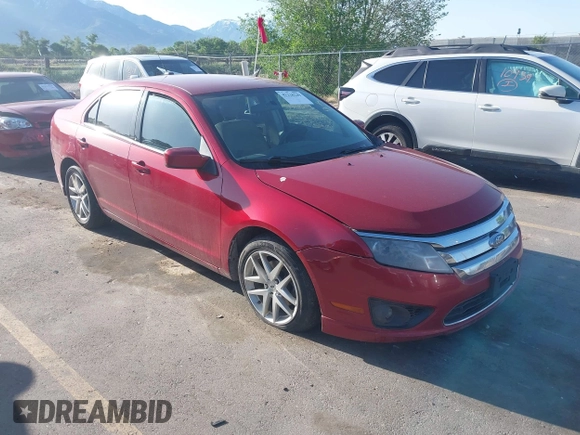 2010 Ford Fusion SE z VIN 3FAHP0HA9AR256835, wystawiony jako IAAI lot #42228249 z przebiegiem 200 519 mil mil oraz . Historia ofert i sprzedaży dostępna na DreamBid. Obrazek 1.