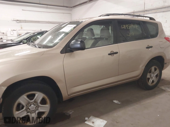 2010 Toyota RAV4 with VIN JTMBF4DV0A5032441, listed as a IAAI auction lot 41954964 with 190,959 mi miles. Bid and sale history available at carsss.com. Image 14.