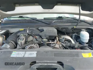 2006 Chevrolet Silverado 2500HD LS with VIN 1GCHC29206E121178, listed as a IAAI auction lot 41532966 with 312,955 mi miles and . Bid and sale history available at DreamBid. Image 12.