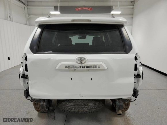 2024 Toyota 4Runner TRD Sport with VIN JTEAU5JR0R5307618, listed as a Copart auction lot 81423674 with 14,624 mi miles and Clean Title. Bid and sale history available at carsss.com. Image 6.