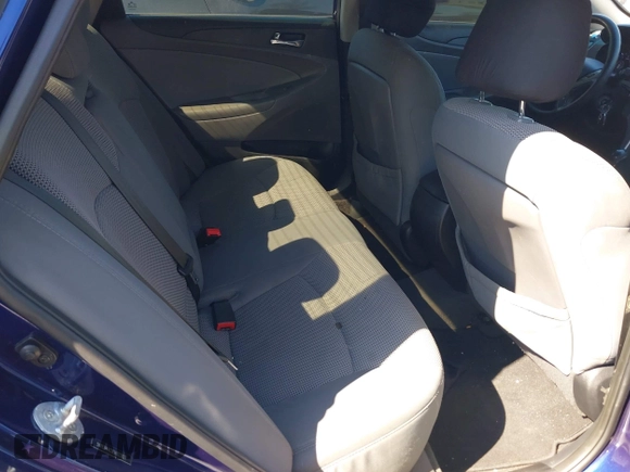 2014 Hyundai Sonata GLS with VIN 5NPEB4AC9EH823827, listed as a IAAI auction lot 41739716 with 118,082 mi miles and . Bid and sale history available at carsss.com. Image 8.