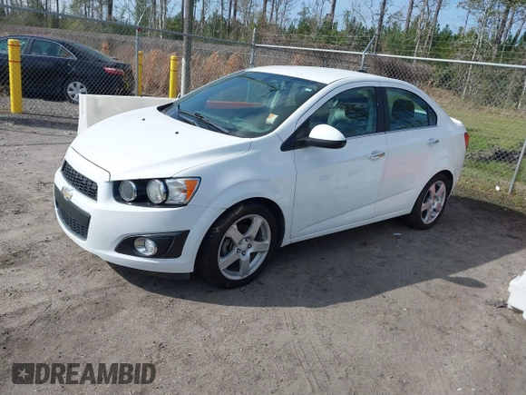 2016 Chevrolet Sonic LTZ z VIN 1G1JE5SBXG4160349, wystawiony jako IAAI lot #41725051 z przebiegiem 115 882 mil mil oraz . Historia ofert i sprzedaży dostępna na DreamBid. Obrazek 2.