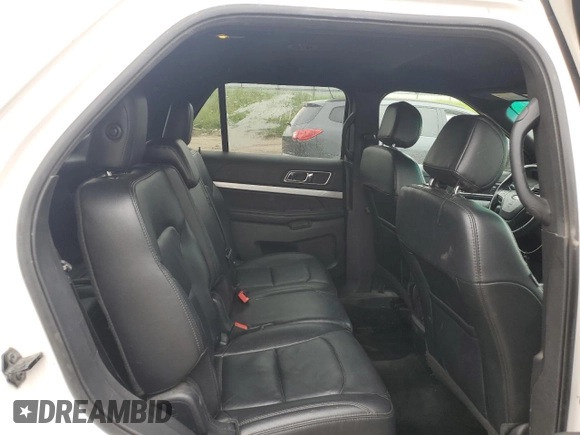 2017 Ford Explorer XLT z VIN 1FM5K8D85HGA32908, wystawiony jako Copart lot #62463115 z przebiegiem 172 334 mil mil oraz Czysty tytuł • Clean title. Historia ofert i sprzedaży dostępna na DreamBid. Obrazek 11.