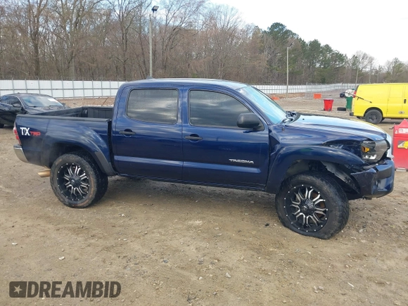 2012 Toyota Tacoma PreRunner z VIN 3TMJU4GN3CM128574, wystawiony jako IAAI lot #41776358 z przebiegiem 168 502 mil mil oraz . Historia ofert i sprzedaży dostępna na DreamBid. Obrazek 13.