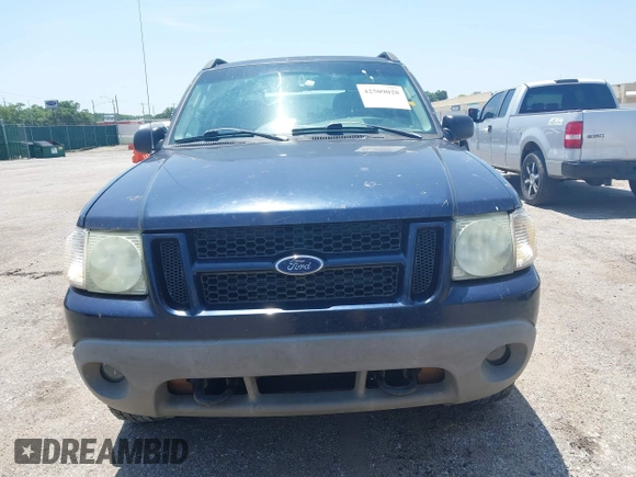 2003 Ford Explorer Sport Trac XLS z VIN 1FMZU77E53UB66531, wystawiony jako IAAI lot #42509028 z przebiegiem 199 323 mil mil oraz . Historia ofert i sprzedaży dostępna na DreamBid. Obrazek 6.