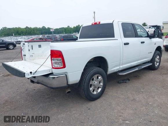 2024 Ram 2500 Big Horn z VIN 3C6UR5DL0RG154118, wystawiony jako IAAI lot #42427743 z przebiegiem 65 535 mil mil oraz . Historia ofert i sprzedaży dostępna na DreamBid. Obrazek 4.