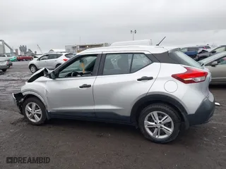 2019 Nissan Kicks S with VIN 3N1CP5CU9KL515401, listed as a IAAI auction lot 41010268 with 69,795 mi miles. Bid and sale history available at carsss.com. Image 15.