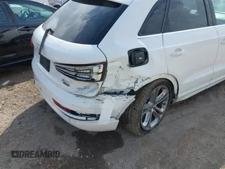 2017 Audi Q3 Premium Plus z VIN WA1JCCFS0HR016917, wystawiony jako IAAI lot #41705143 z przebiegiem 137 152 mil mil oraz . Historia ofert i sprzedaży dostępna na DreamBid. Obrazek 6.