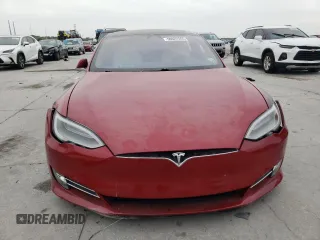2019 Tesla Model S 75D z VIN 5YJSA1E29KF347384, wystawiony jako Copart lot #50622555 z przebiegiem Nie podano mil oraz Szkoda całkowita • Salvage title. Historia ofert i sprzedaży dostępna na DreamBid. Obrazek 5.