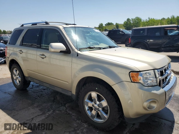 2010 Ford Escape Limited z VIN 1FMCU9EG5AKC49732, wystawiony jako Copart lot #61172415 z przebiegiem 148 796 mil mil oraz Szkoda całkowita • Salvage title. Historia ofert i sprzedaży dostępna na DreamBid. Obrazek 4.