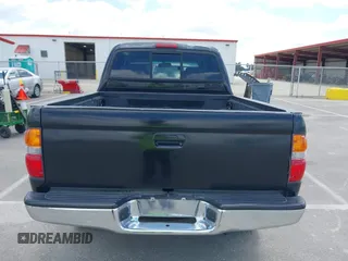 2003 Toyota Tacoma PreRunner z VIN 5TEGN92N03Z210194, wystawiony jako IAAI lot #42243037 z przebiegiem 241 047 mil mil oraz . Historia ofert i sprzedaży dostępna na DreamBid. Obrazek 16.
