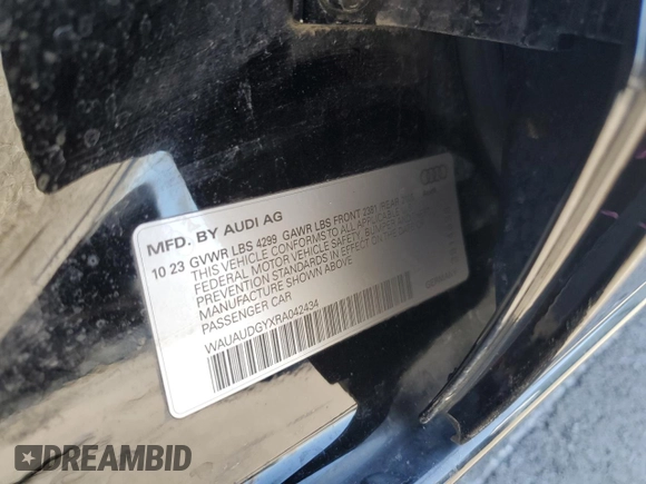2024 Audi A3 Premium z VIN WAUAUDGYXRA042434, wystawiony jako Copart lot #47399065 z przebiegiem 9378 mil mil oraz Szkoda całkowita • Salvage title. Historia ofert i sprzedaży dostępna na DreamBid. Obrazek 13.