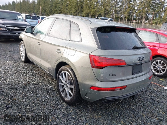 2023 Audi Q5 S line Prestige with VIN WA1F2AFY4P2121307, listed as a IAAI auction lot 41579550 with 13,869 mi miles. Bid and sale history available at carsss.com. Image 3.