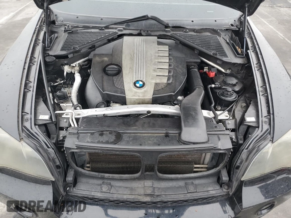 2011 BMW X5 35d z VIN 5UXZW0C58BL655830, wystawiony jako Copart lot #60874685 z przebiegiem Nie podano mil oraz Czysty tytuł • Clean title. Historia ofert i sprzedaży dostępna na DreamBid. Obrazek 12.
